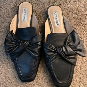 Black Leather Steve Madden Mules